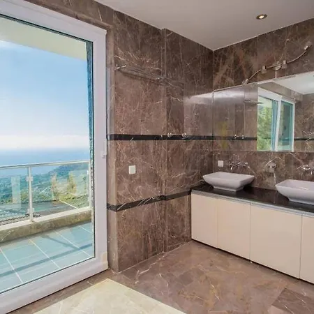 Vila White Village With Jacuzzi And Private Pool